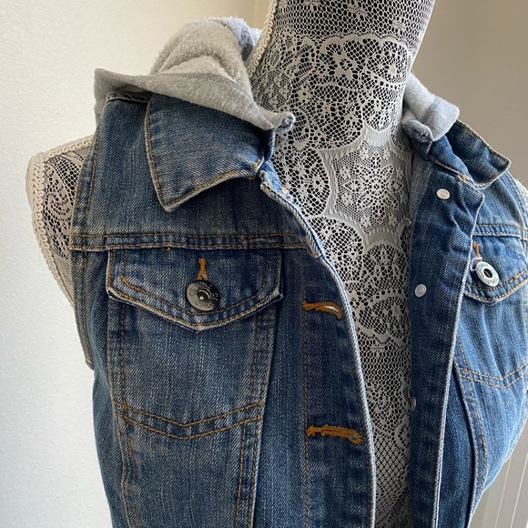 Cropped Denim Vest with Hood Size Small - Picture 2 of 6